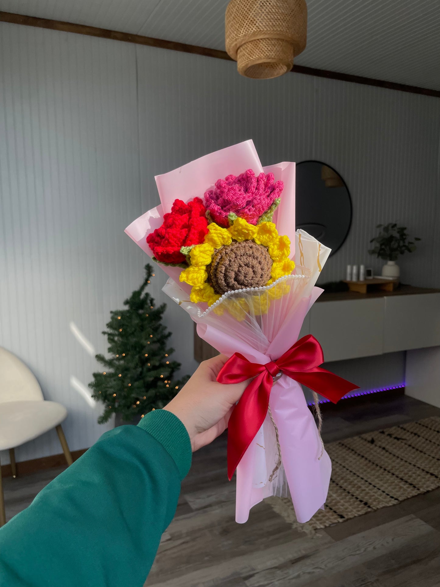 SUNFLOWER WITH ROSES BOUQUET